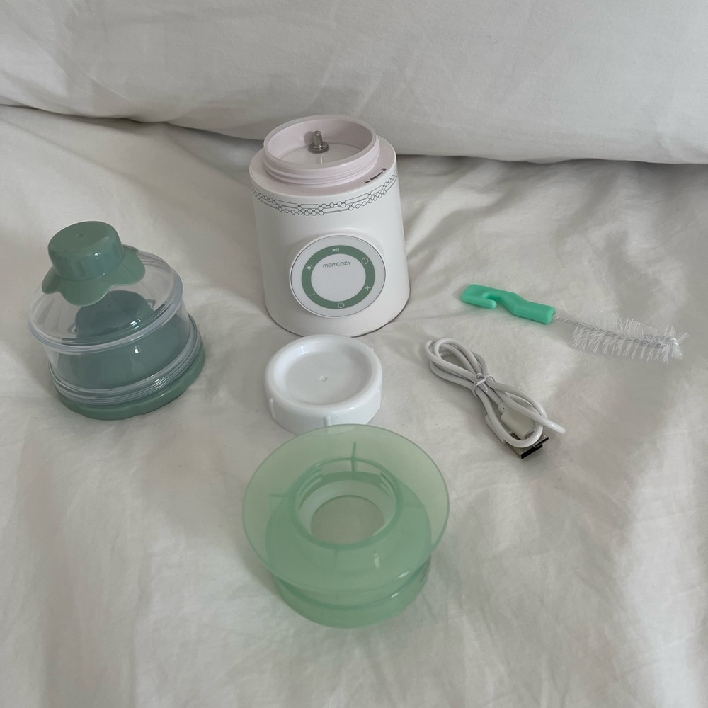 Momcozy Portable Bottle warmer with Dr. Brown’s bottle adapter and accessories